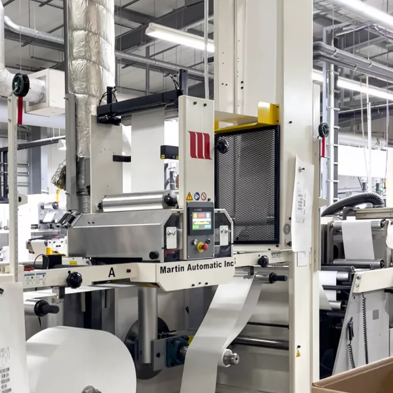 Der neue automatische Rollenwechsel spart wertvolle Ressourcen in der Produktion